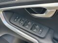 Volvo V40 2.0 D4 R-Design Lux Nav Auto Euro 6 (s/s) 5dr 33