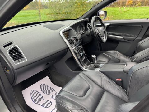 Volvo XC60 2.0 D4 R-Design Euro 6 (s/s) 5dr 44