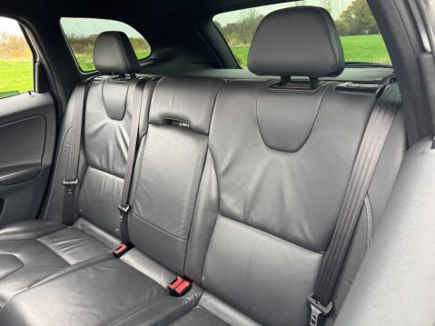 Volvo XC60 2.0 D4 R-Design Euro 6 (s/s) 5dr 37