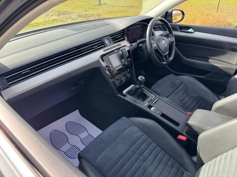 Volkswagen Passat 2.0 TDI BlueMotion Tech GT Euro 6 (s/s) 5dr 40