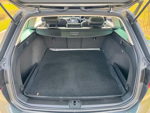Volkswagen Passat 2.0 TDI BlueMotion Tech GT Euro 6 (s/s) 5dr 45