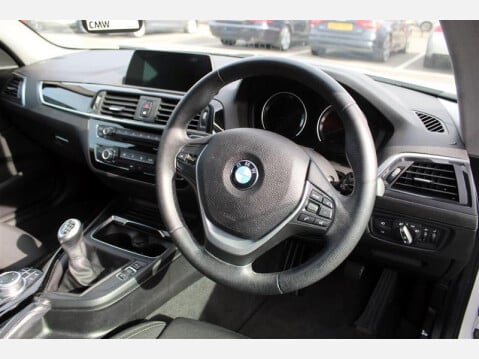 BMW 1 Series 118I SPORT +SAT NAV+ 7