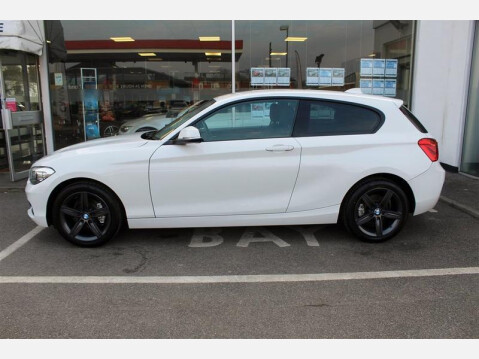 BMW 1 Series 118I SPORT +SAT NAV+ 3