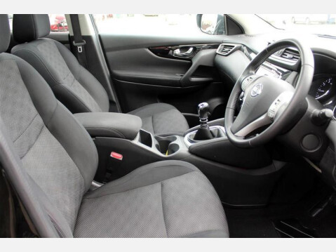 Nissan Qashqai 1.2 DIG-T N-Connecta SUV 5dr Petrol Manual Euro 6 (s/s) (115 ps) 6