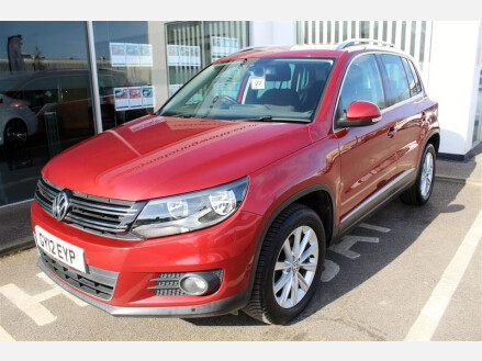Volkswagen Tiguan 2.0 TDI BlueMotion Tech SE SUV 5dr Diesel Manual 4WD Euro 5 (s/s) (140 ps)