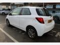 Toyota Yaris VVT-I ICON 3