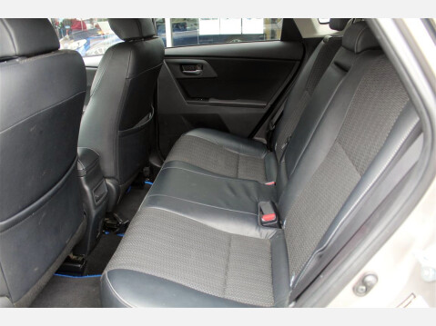 Toyota Auris EXCEL VVT-I 8