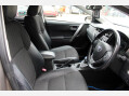 Toyota Auris EXCEL VVT-I 11