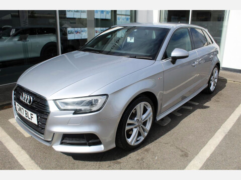 Audi A3 TFSI S LINE 1
