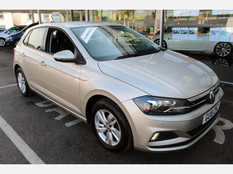 Volkswagen Polo SE TSI DSG 5