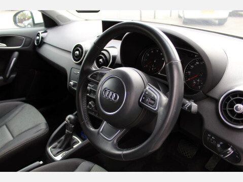 Audi A1 SPORTBACK TFSI SPORT NAV 12
