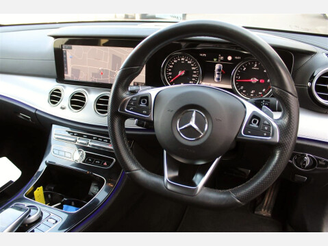 Mercedes-Benz E Class E 220 D AMG LINE 13