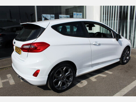 Ford Fiesta ST-LINE 6