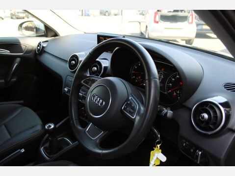 Audi A1 SPORTBACK TFSI SPORT NAV 11