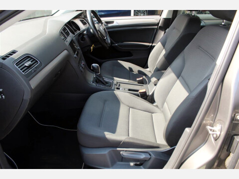 Volkswagen Golf MATCH TDI BLUEMOTION TECHNOLOGY DSG 8