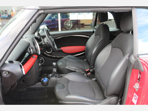 Mini Convertible COOPER S 8