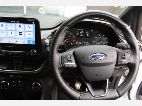 Ford Fiesta ST-LINE 12