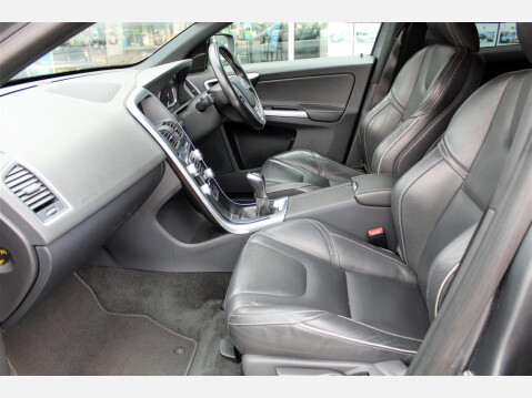 Volvo XC60 D4 R-DESIGN LUX NAV 7