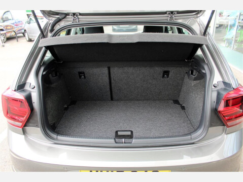 Volkswagen Polo SEL TSI DSG 8