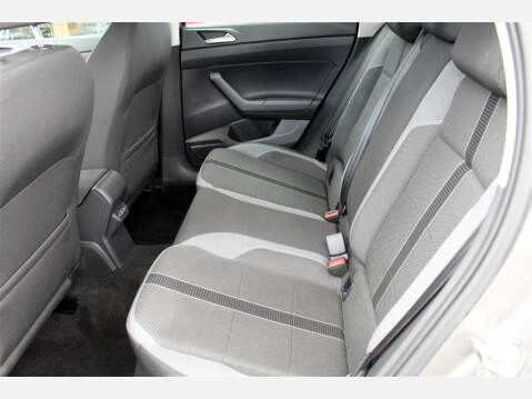 Volkswagen Polo SEL TSI DSG 11