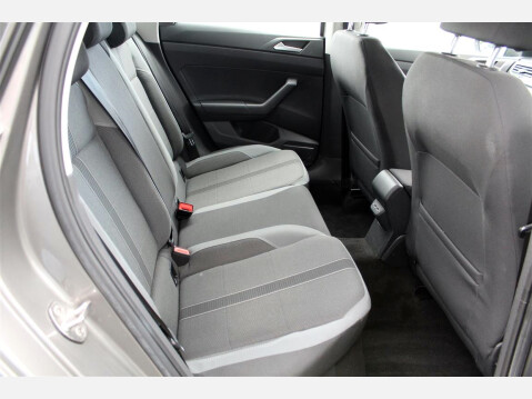 Volkswagen Polo SEL TSI DSG 12