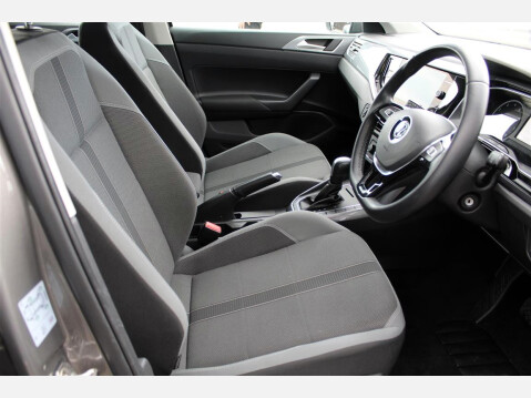 Volkswagen Polo SEL TSI DSG 14