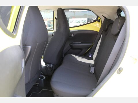 Toyota Aygo VVT-I X-CITE 3 14