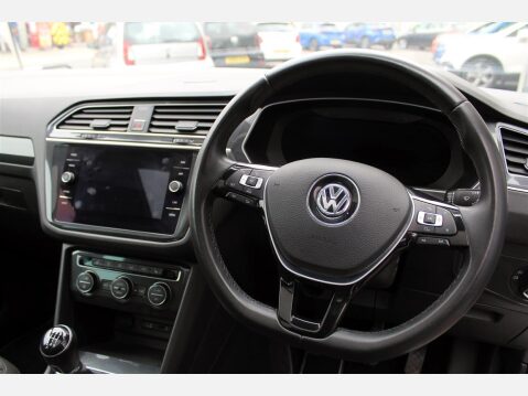 Volkswagen Tiguan SEL TDI BMT 13