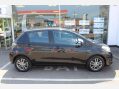 Toyota Yaris VVT-I ICON PLUS 5