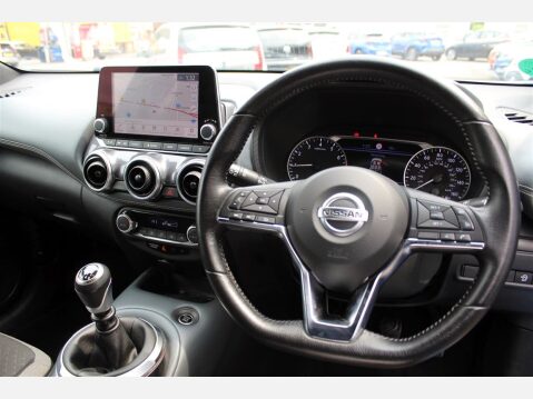 Nissan Juke DIG-T N-CONNECTA 13