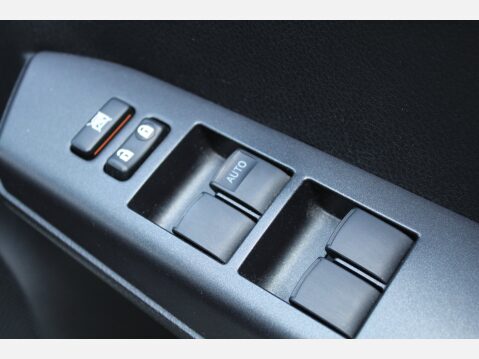 Toyota Rav 4 VVT-I ICON AWD 13