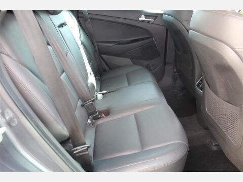 Hyundai TUCSON CRDI PREMIUM BLUE DRIVE 9