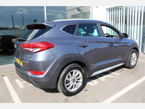 Hyundai TUCSON CRDI PREMIUM BLUE DRIVE 7