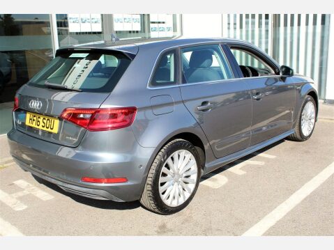 Audi A3 SPORTBACK E-TRON 6