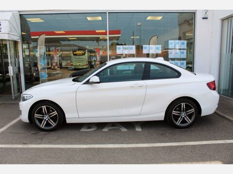 BMW 2 Series 218D SPORT 2