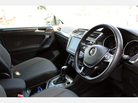 Volkswagen Tiguan MATCH TDI 4MOTION DSG 15