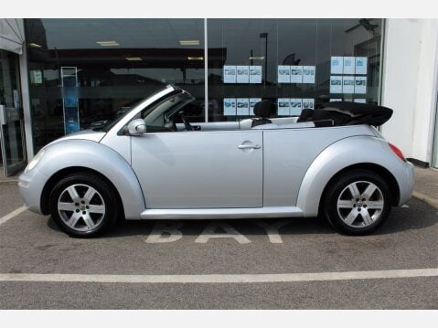 Volkswagen Beetle CABRIOLET 8V 2