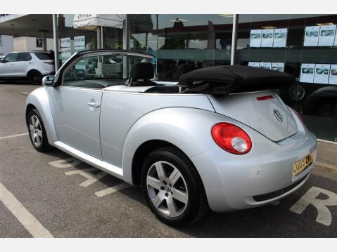 Volkswagen Beetle CABRIOLET 8V 3