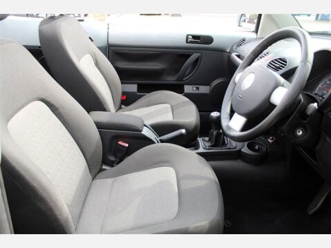 Volkswagen Beetle CABRIOLET 8V 8