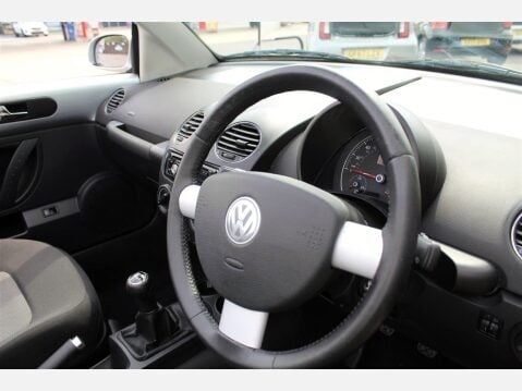 Volkswagen Beetle CABRIOLET 8V 9