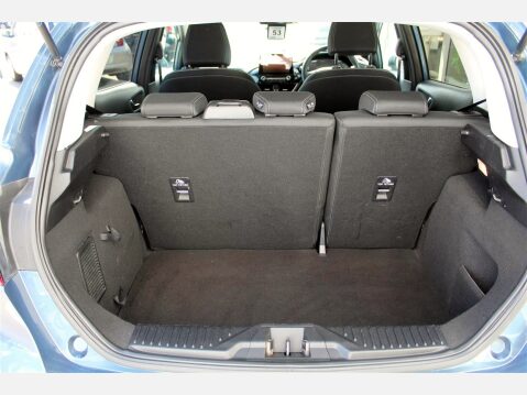 Ford Fiesta TITANIUM 9