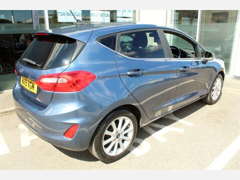 Ford Fiesta TITANIUM 6