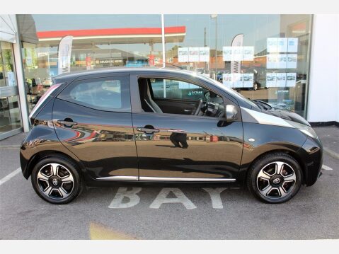 Toyota Aygo VVT-I X-CLUSIV X-SHIFT 5