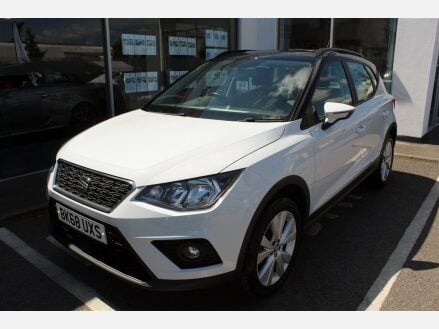 SEAT Arona TSI SE TECHNOLOGY