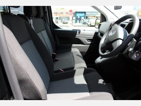Vauxhall Vivaro Life COMBI L 14