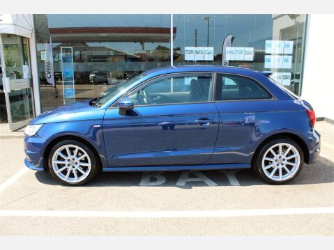 Audi A1 TFSI S-LINE 2
