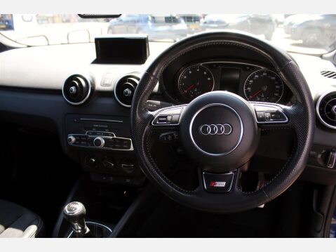 Audi A1 TFSI S-LINE 12