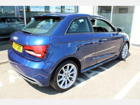 Audi A1 TFSI S-LINE 6