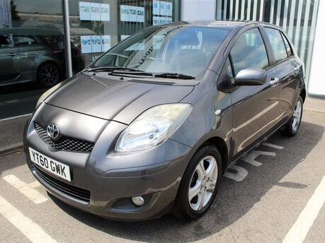 Toyota Yaris TR VVT-I