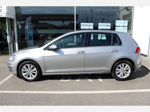 Volkswagen Golf SE TDI BLUEMOTION TECHNOLOGY 2